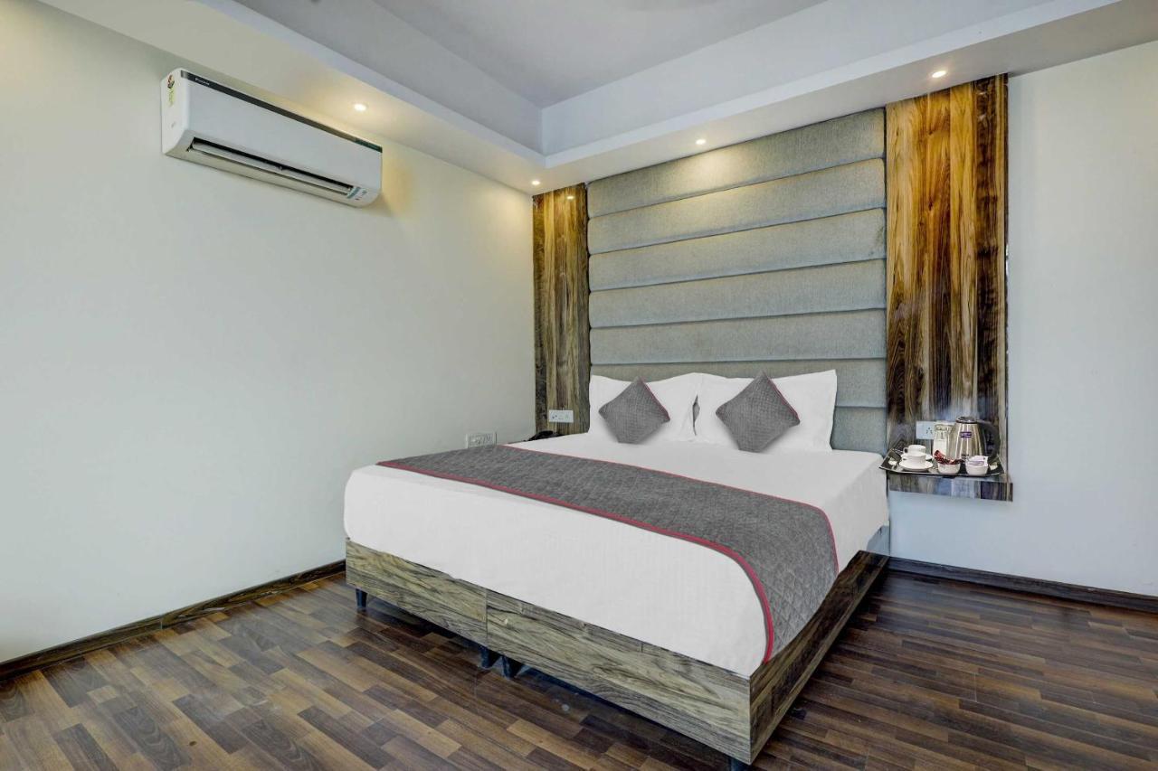 Townhouse Golden King Hotel New Delhi Eksteriør billede