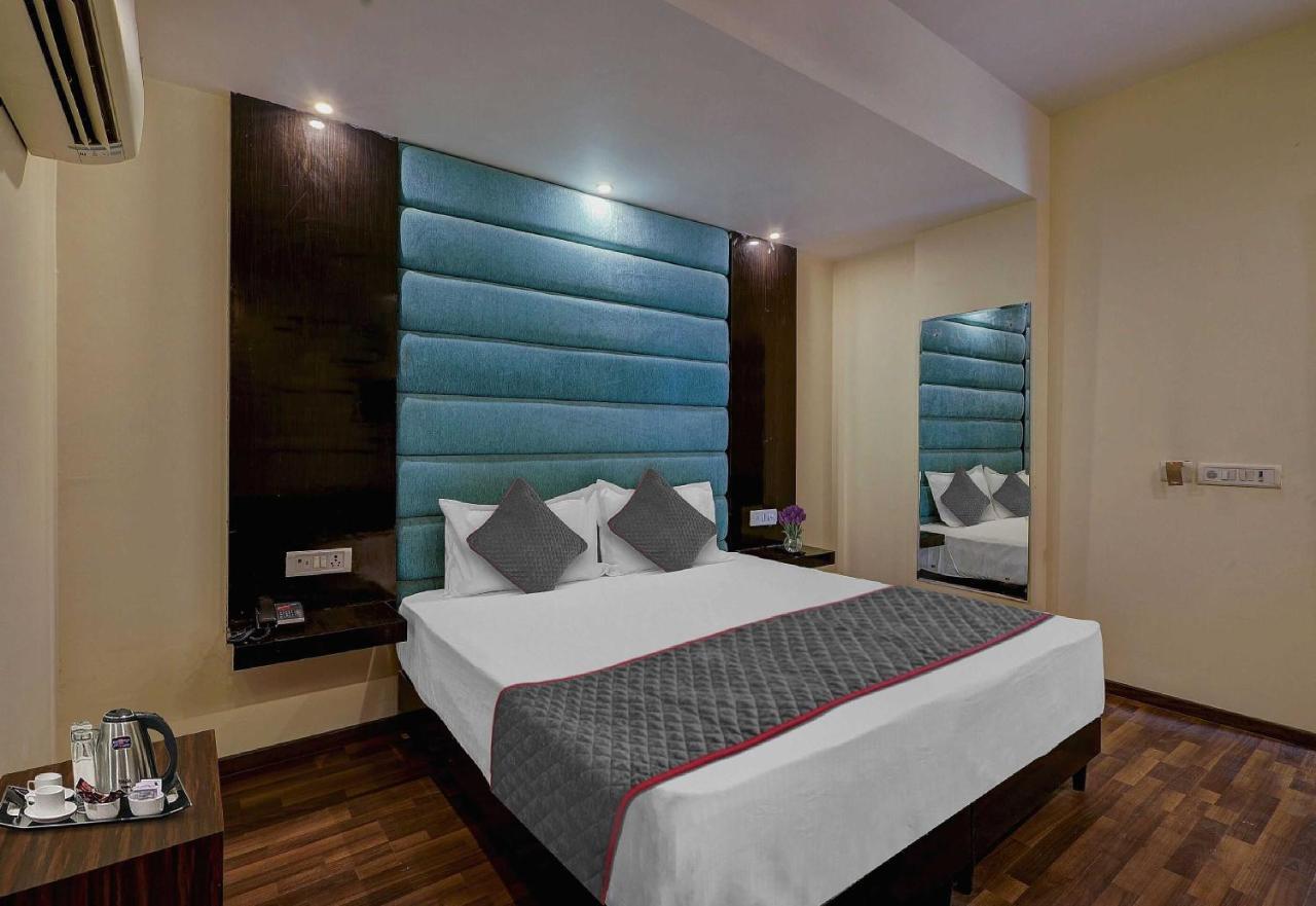 Townhouse Golden King Hotel New Delhi Eksteriør billede