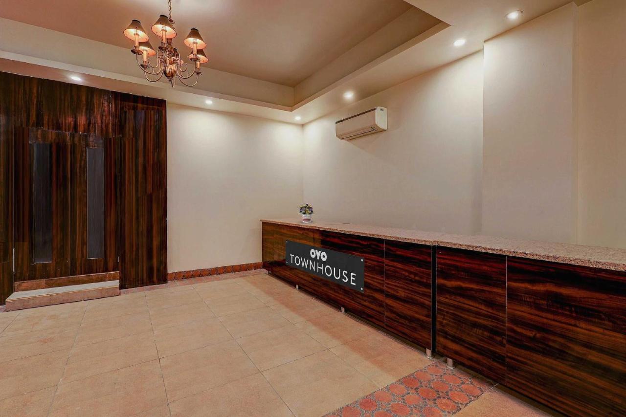 Townhouse Golden King Hotel New Delhi Eksteriør billede