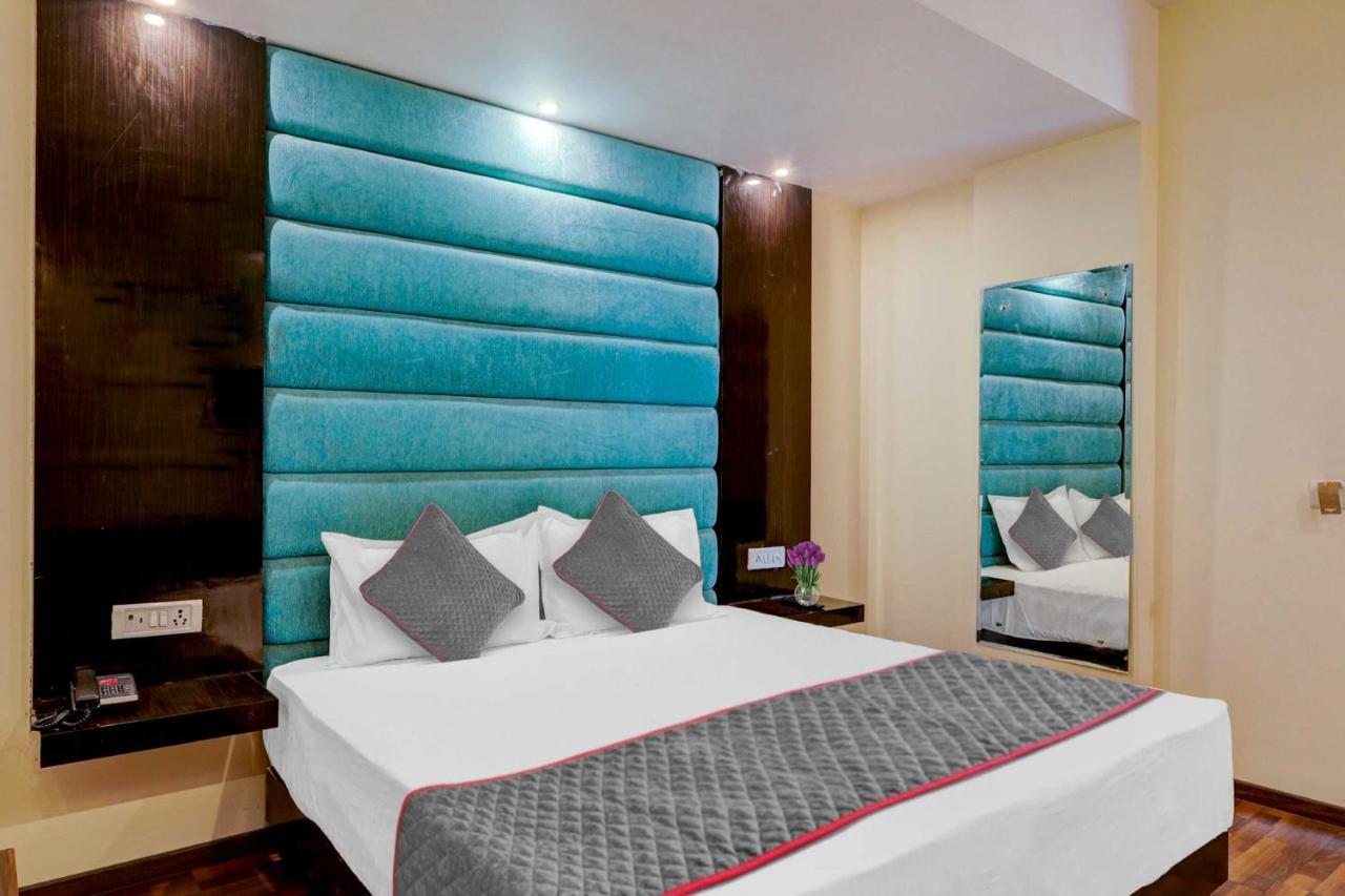 Townhouse Golden King Hotel New Delhi Eksteriør billede