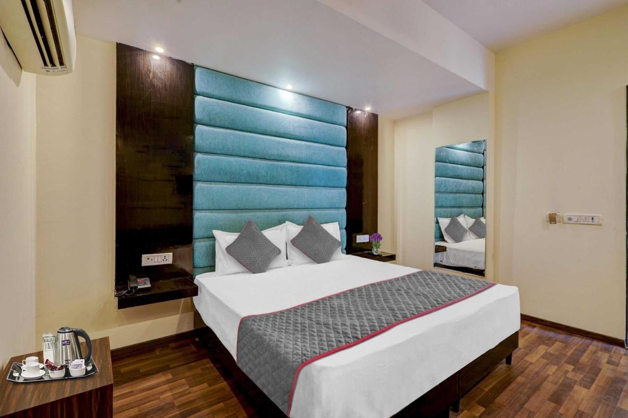 Townhouse Golden King Hotel New Delhi Eksteriør billede
