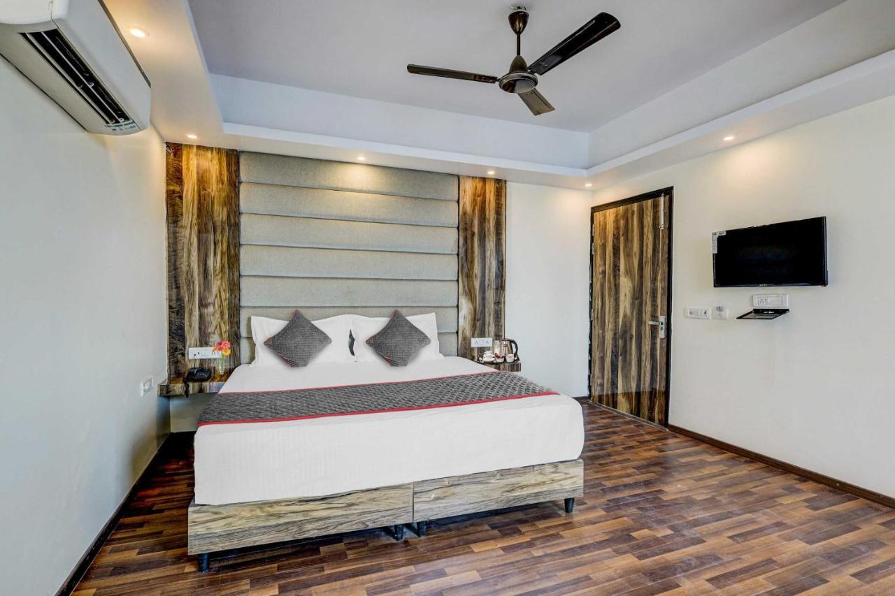 Townhouse Golden King Hotel New Delhi Eksteriør billede