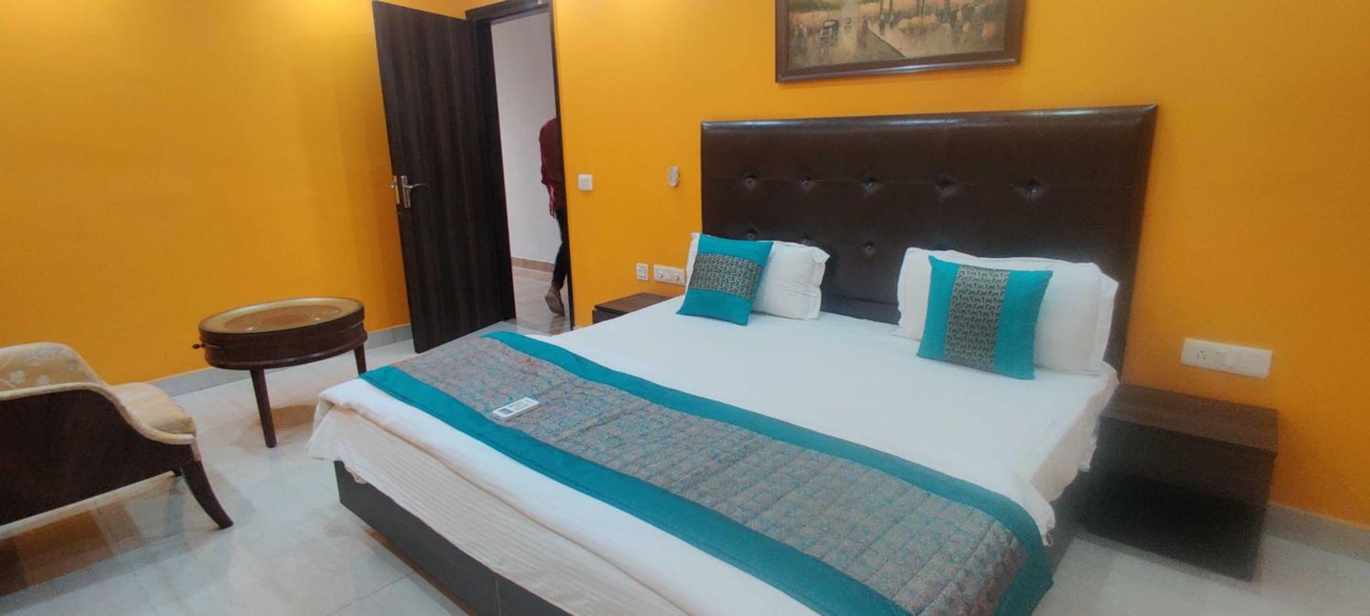 Townhouse Golden King Hotel New Delhi Eksteriør billede