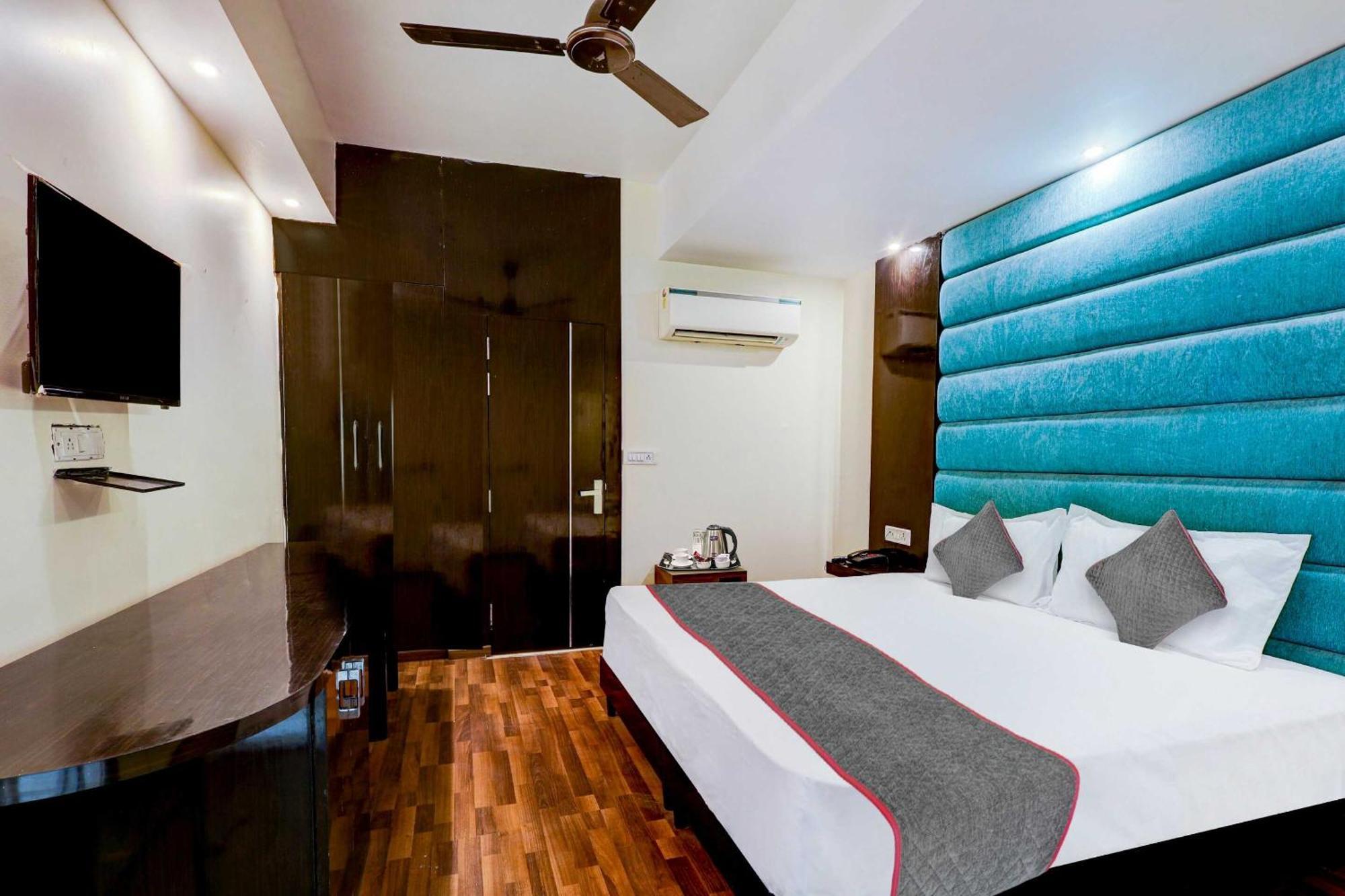 Townhouse Golden King Hotel New Delhi Eksteriør billede