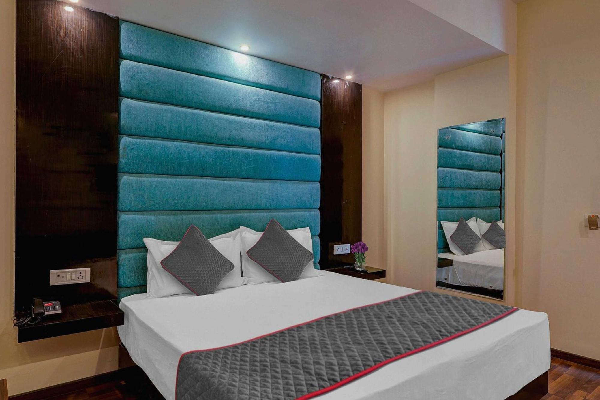 Townhouse Golden King Hotel New Delhi Eksteriør billede